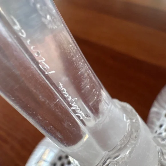 Signed Lalique Crystal Flower Perfume Stopper – Frosted Clear – France - Picture 9 of 16